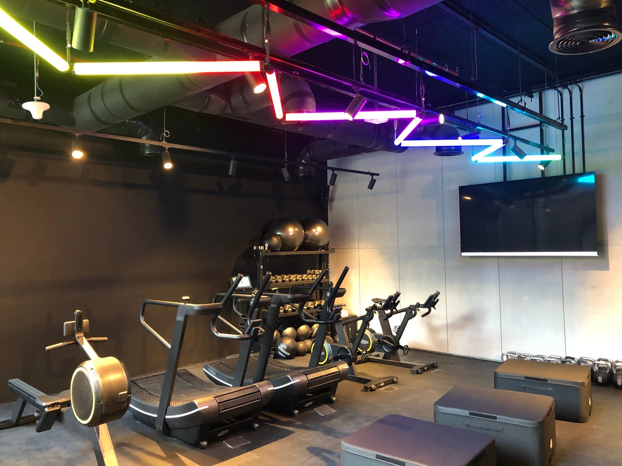 BeatX Fitness Studio Gets Complete AV Solution