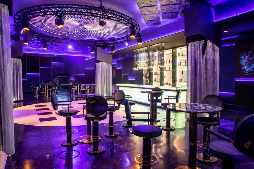 Emirates Hills Villa Gets Full Audiovisual Solution for its Entertainment Lounge