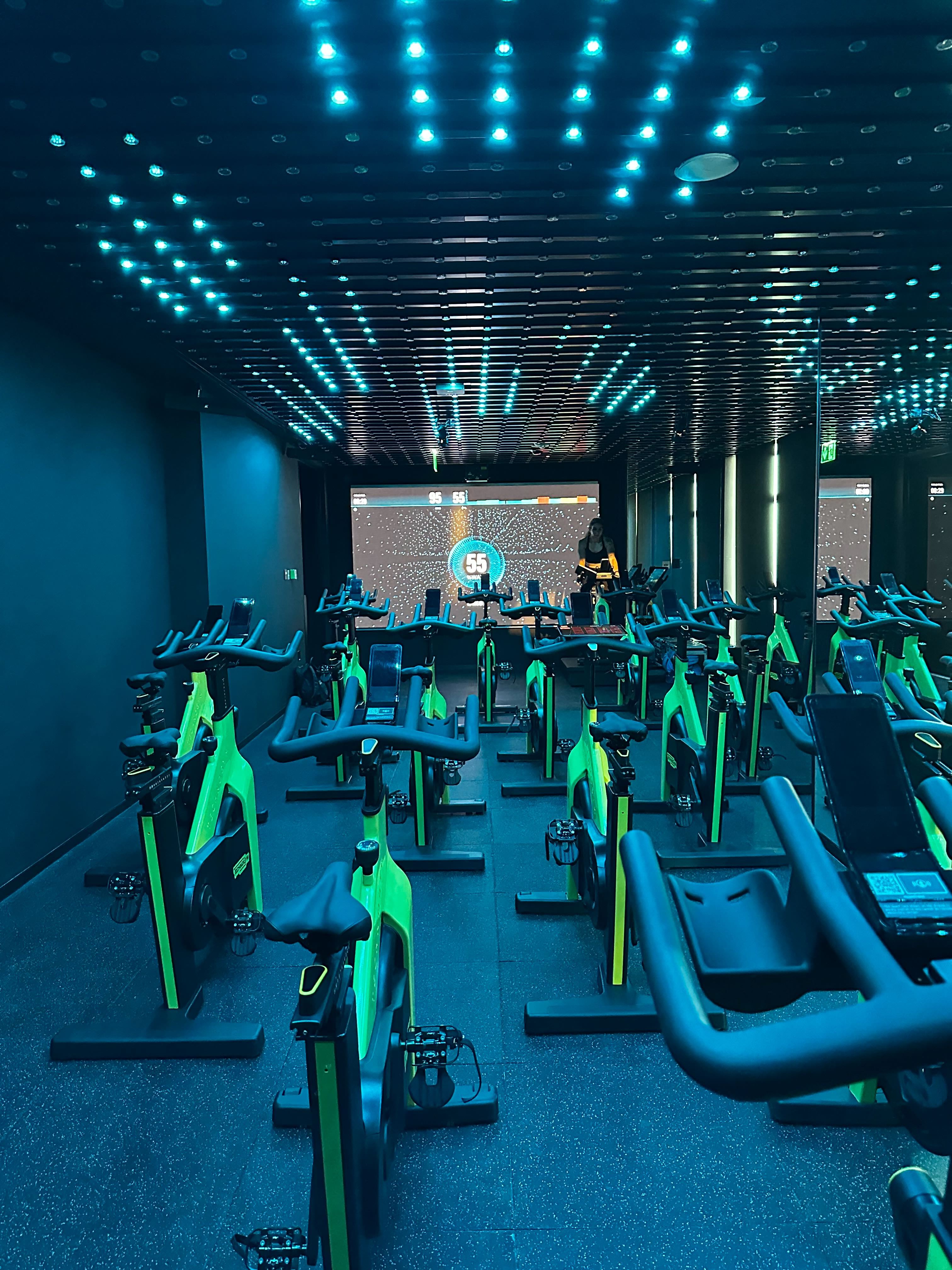 Immersive Fitness: Siro Cycling Gym’s AV Symphony.