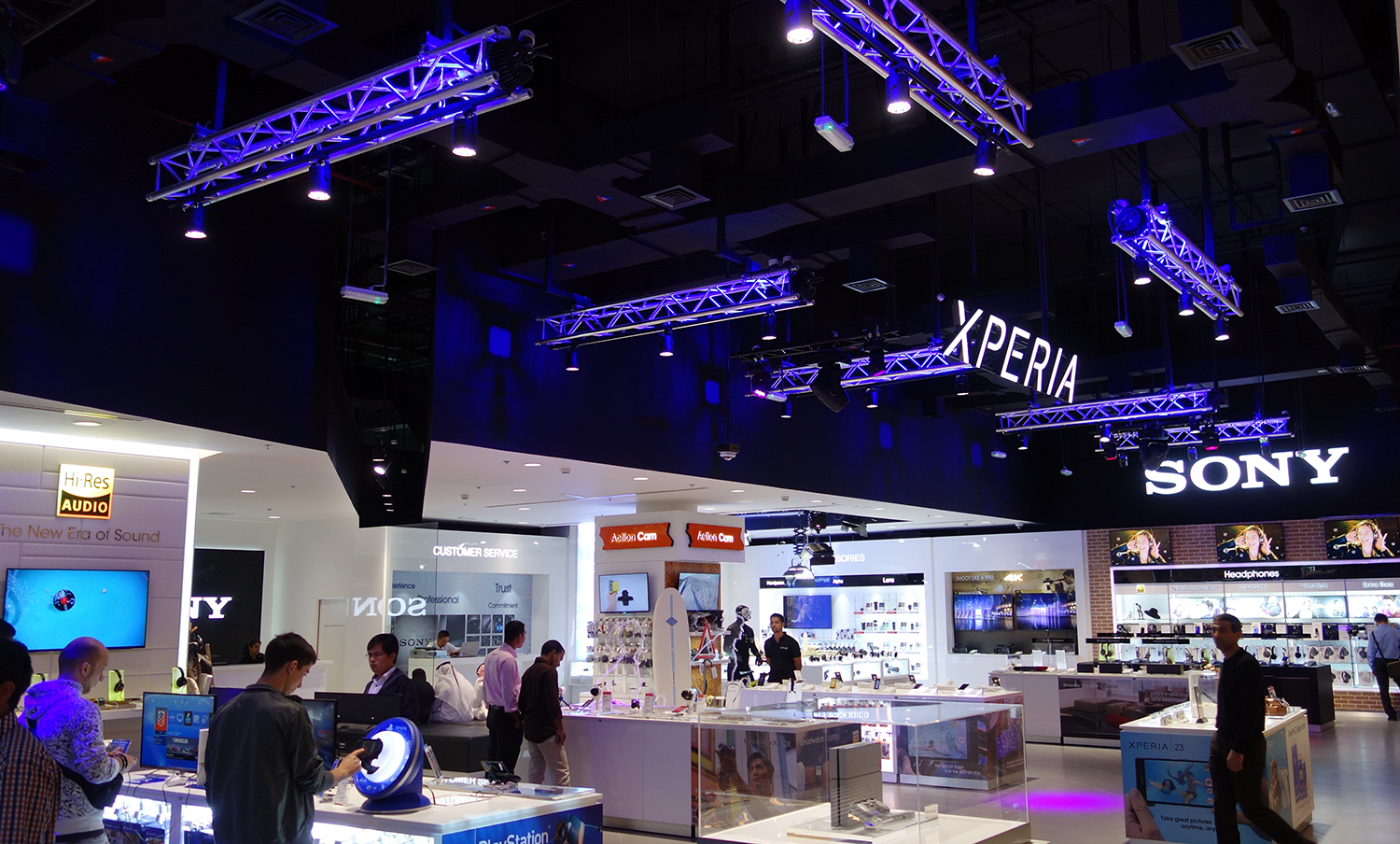 Sony chooses Procom to supply its flagship store in the Dubai Mall   