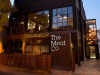 The Meat Co. Bahrain chooses K-array for its Roof Top Terrace