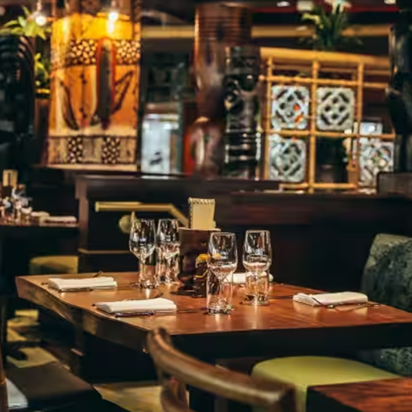 K-Array in Action at Trader Vic’s Dubai